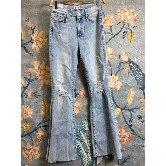 MOTHER The Weekender Fray Jeans Action Shot Size 27 - Picture 6 of 9